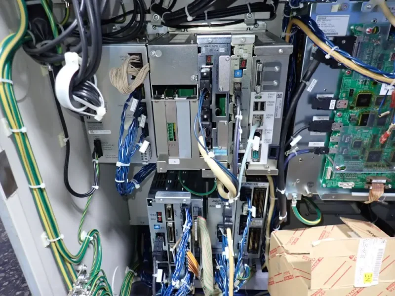 YASKAWA ELECTRIC CORPORATION ROBOT CONTROL  -  MOTOMAN DX100