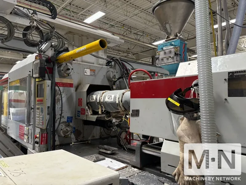 300 TON 25.4 OZ VAN DORN MODEL 300HT-1220 INJECTION MOLDING MACHINE MFG NEW 1999