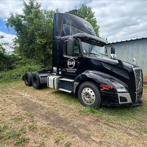 Volvo D13 Day Cab Truck, 2020
