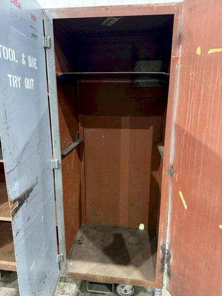 HEAVY DUTY ROLLING TOOL CABINET / STORAGE CART: YOBRO #24204