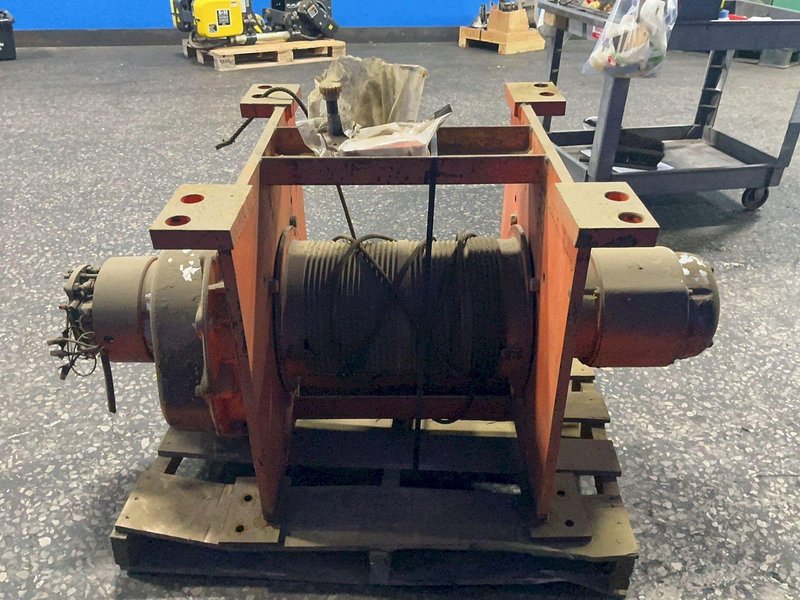 Yale 2.5 Tons Hoist - Dew2.5-42cm442d1