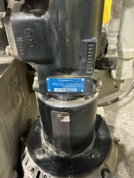 320 TON X 10' ACCURPRESS MODEL #732010 ADVANTAGE HYDRAULIC PRESS BRAKE, W/ ETS 3000 CONTROLS, NEW 2010: YOBRO #24910