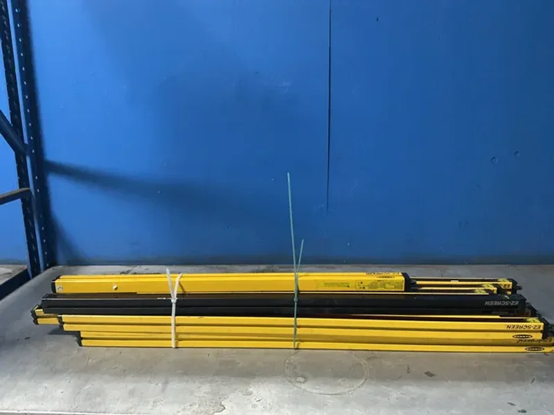 BANNER EZ-SCREEN SAFETY LIGHT CURTAINS