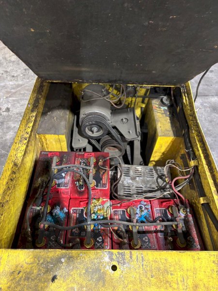 36 VOLT CUSHMAN MODEL #898361 STOCK CHASER/TUGGER CART: YOBRO #24661