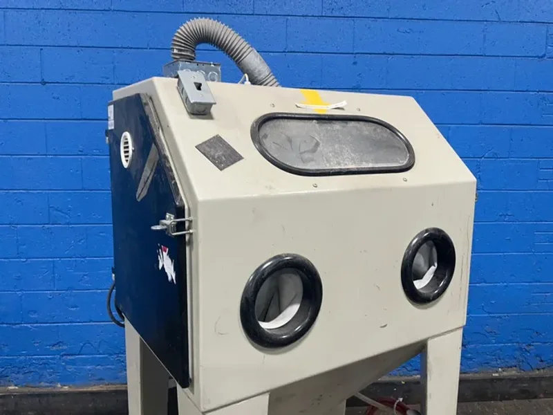 22” X 36” X 22” Sandblaster