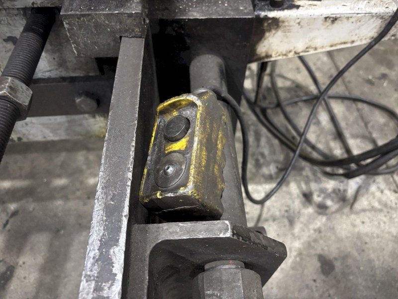 150 TON CAPACITY OTC SLIDING BED HYDRAULIC H-FRAME PRESS: STOCK #23492