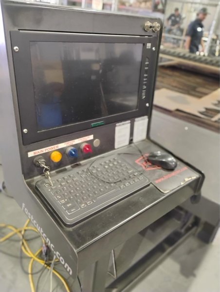 5’x10′ Fastcut G8 Plasma Table – 125 Amp Hypertherm Powermax 125, Water Table