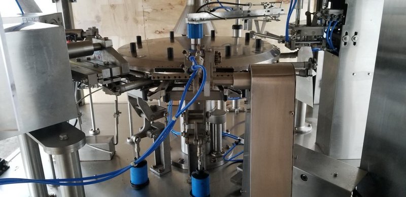 Kenwei 14-Head Multihead Weigher with Rotary Pouch Bagger &amp; Checkweigher – Never Used (2015)