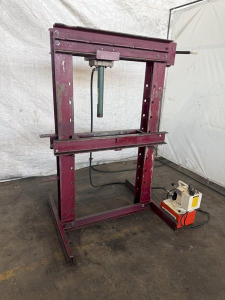 10 TON SPX H-FRAME HYDRAULIC SHOP PRESS. STOCK # 1165323