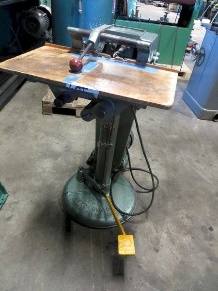 Newton Horizontal Borer Model B7