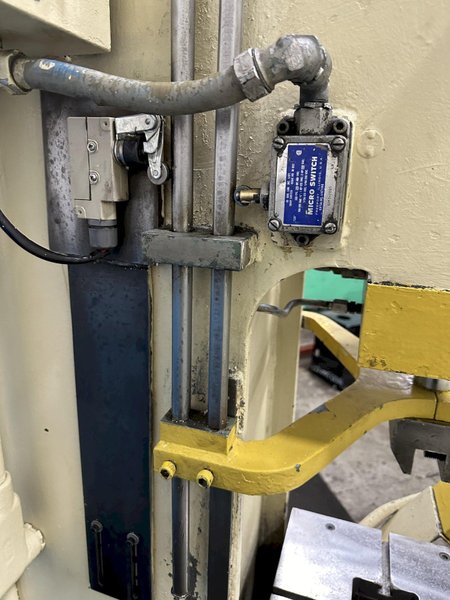 8 TON HANNIFIN C FRAME HYDRAULIC PRESS: STOCK #77517