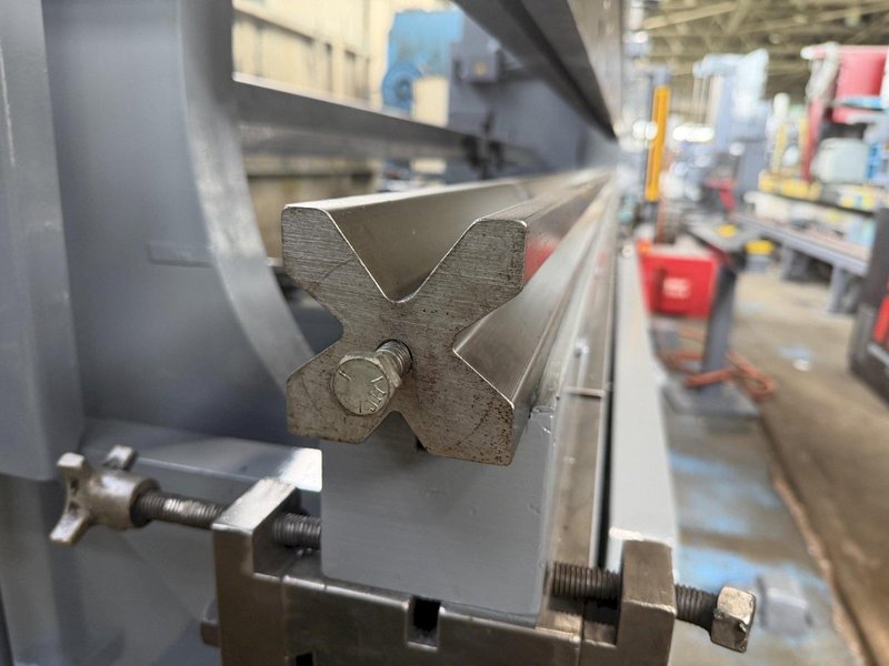 168" X 3-1/4" X 3-1/4" 4-WAY PRESS BRAKE DIE. STOCK # 0981326