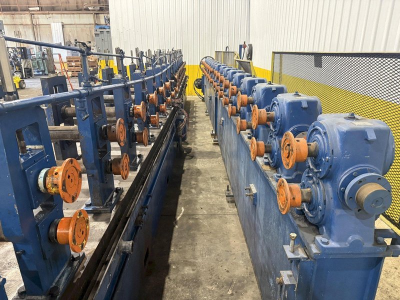 16 STAND x 3" X 18" ROLL SPACE BRADBURY MODEL #430 U-JOINT DRIVE ROLLFORMER: YOBRO #25254