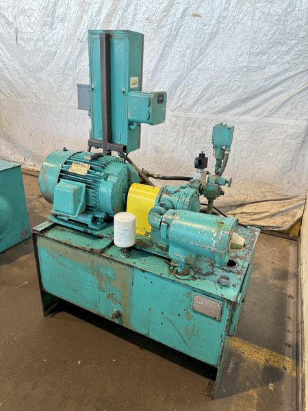 5,000 PSI HYDRAULIC PUMP UNIT W/ RELIANCE MOTOR. STOCK # 1003425.