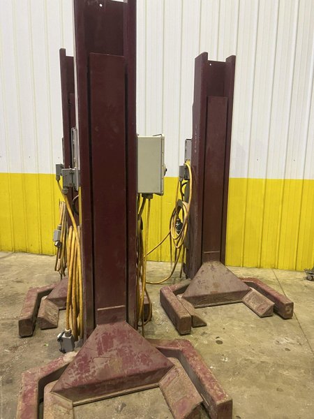 (3) 16,000 LBS ADVANTAGE MODEL ALS-1-16 HEAVY DUTY MOBILE COLUMN LIFT JACKS: STOCK #18360