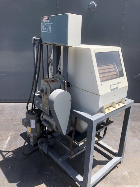 TMI DOMTAR MODEL 71-77 WOOD CHIP CLASSIFIER VARIABLE SLOT THICKNESS TESTER: STOCK #16774