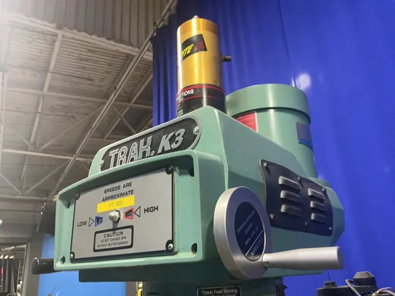 SOUTHWESTERN INDUSTRIES 10” X 50” VERTICAL MILL  -  TRAK K3SX
