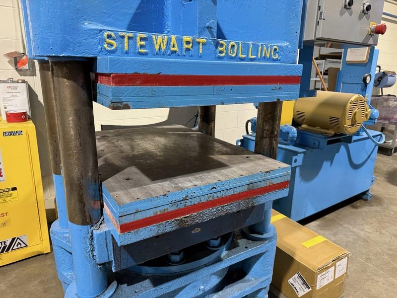Stewart Bolling 200 Ton Heated Hydraulic Press with 24″ × 34″ × 9″ Platens – Refurbished Controls &amp; Pump