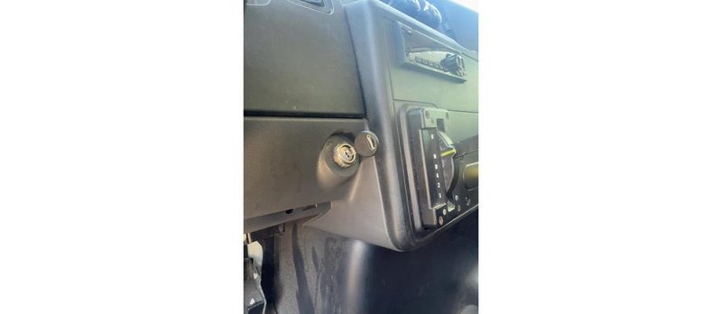 International MV607 Box Truck, 2020 – Cummins B6.7 Diesel, Allison Automatic, 26′ Dry Van, Liftgate, GVWR 25,999