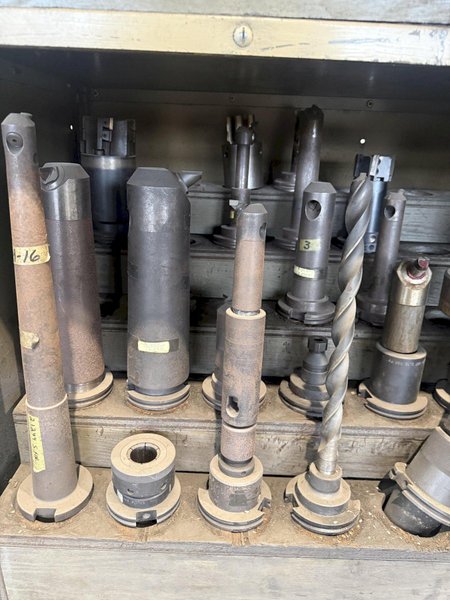 CAT 50 TOOLING W/ CABINET INCLUDED. STOCK # 0325426