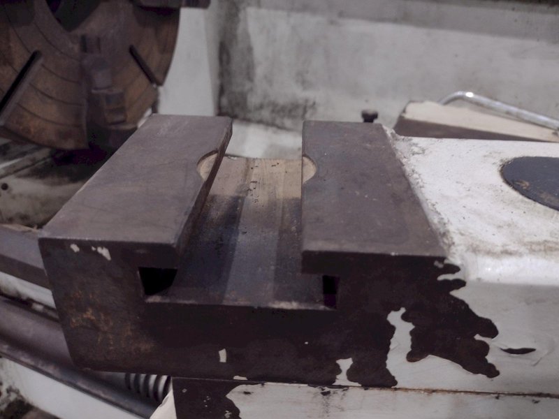 22" X 40" BIRMINGHAM MODEL #DL2240 ENGINE LATHE 2005 : YOBRO #25341