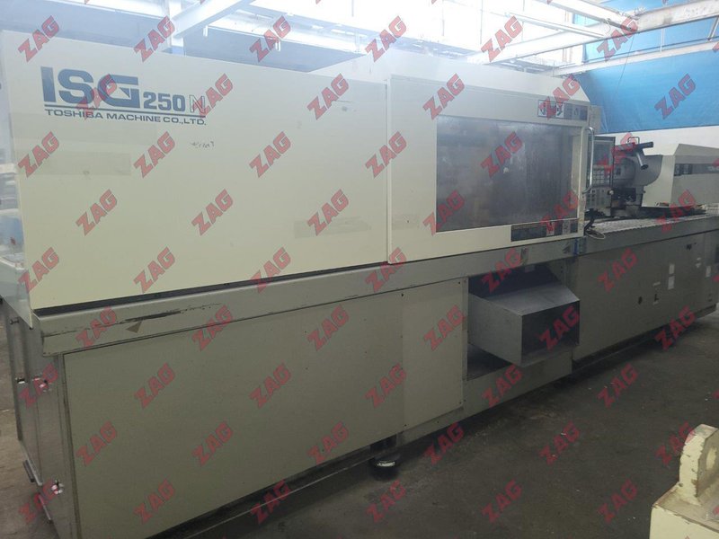 Toshiba Used ISG250NV10 Injection Molding Machines, 243 ton.  42 oz, 1998  460V