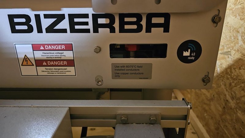 Bizerba CWL-L Dynamic Conveyor Scale / Checkweigher with WM-3 Weighing Terminal, 2024 – Test Hours, In crate