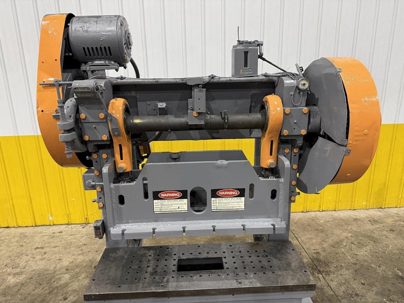 40 TON ROUSSELLE MODEL #4-B O.B.I. PRESS: YOBRO #25849