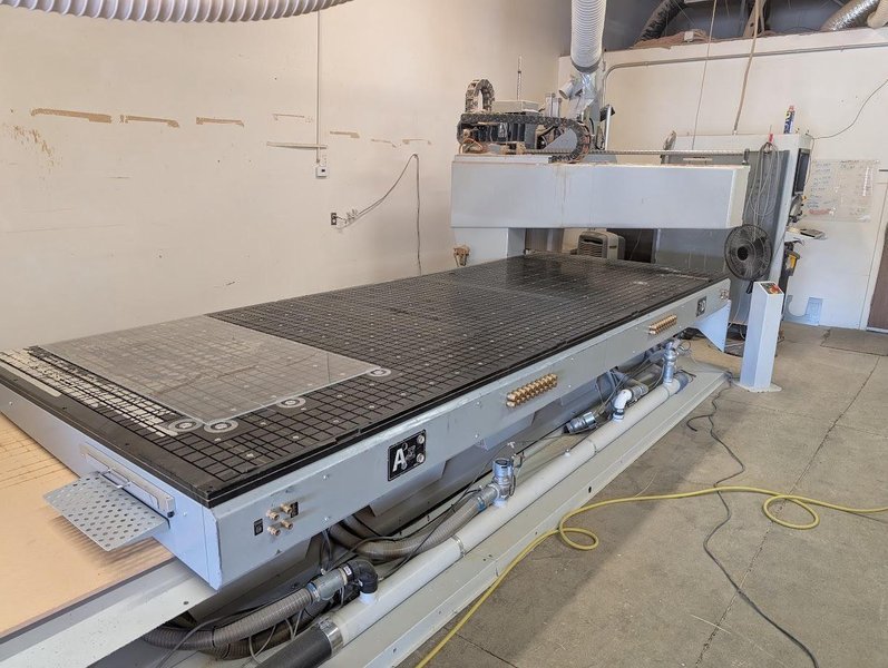 5’ x 12’ Holzher Uni-Master 7226Me CNC Router, 2006 – Tool Changer, 2 Becker Pumps