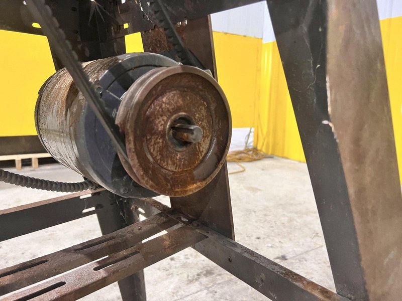 BELT SANDER: STOCK #21135