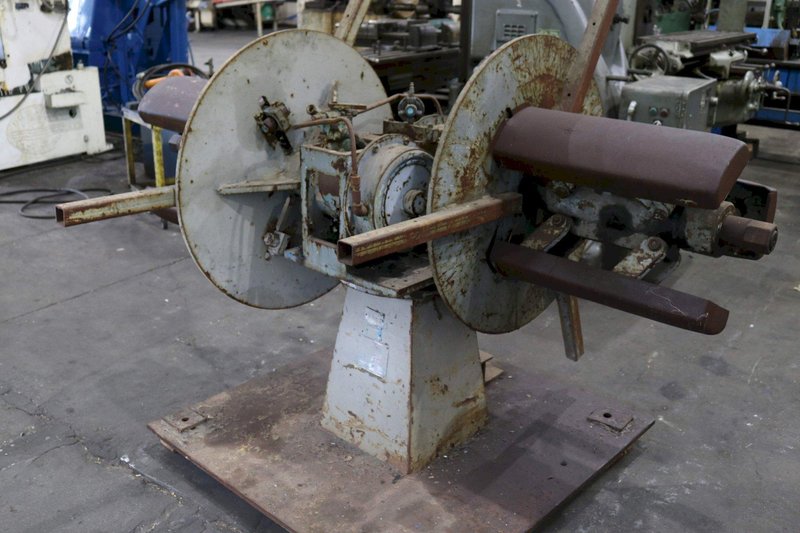 4000 LB X 18 AMERICAN DOUBLE END COIL REEL:  STOCK #67397