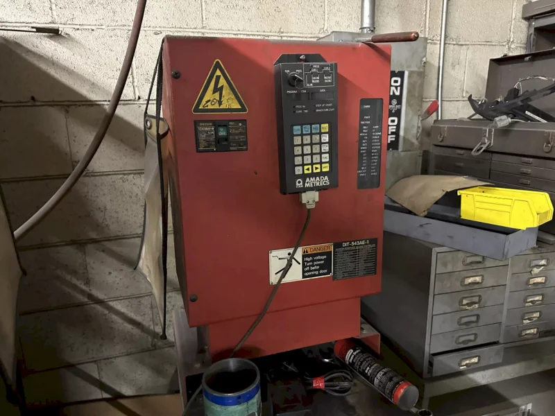 AMADA ID40-ST SPOT WELDER