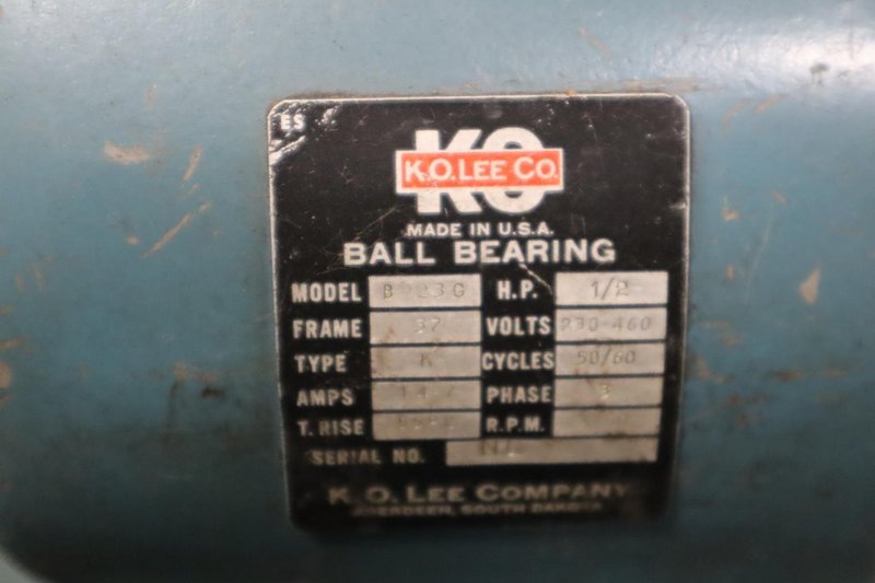 KO Lee Model BA900 Tool &amp; Cutter Grinder, B923G Head, 3/4 HP, Cabinet Base, Assorted Tooling- Auction Item