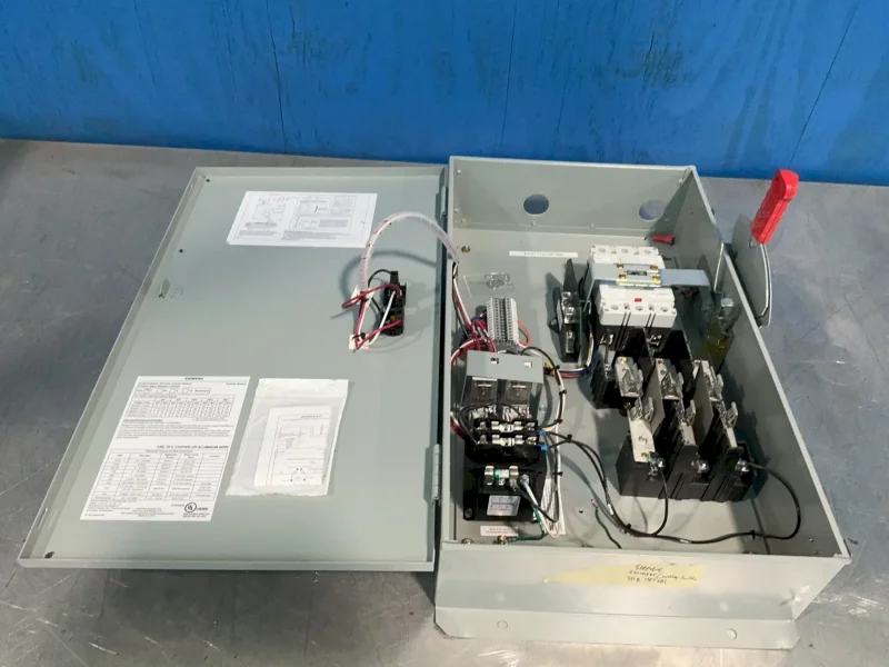 SIEMENS ELEVATOR DISCONNECT POWER MODULE SWITCH  -  ECS1T1R1RF3NB