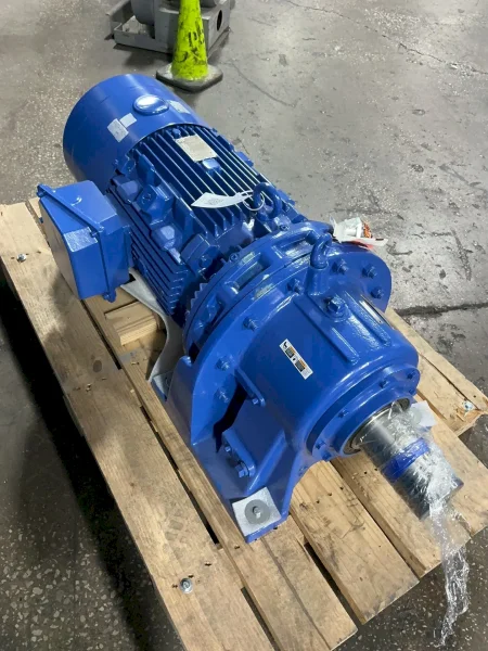 SUMITOMO 30 HP GEAR DRIVE   -  CHHMS30-6205YB-EP-B-43
