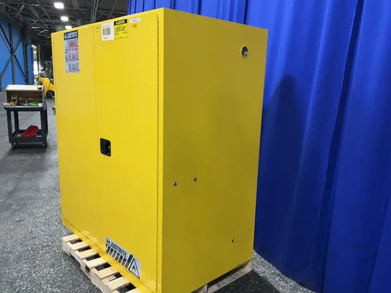 JUSTRITE 110 GAL FLAMMABLE STORAGE CABINET