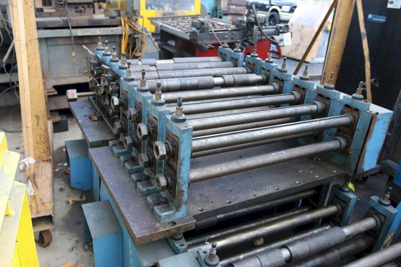 32 STAND X 2.5&#039; X 40&#039; CONTOUR RAFTED (52 HEADS)ROLLFORMER: STOCK #69083