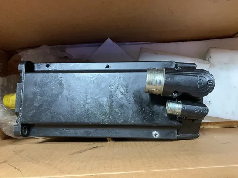 Allen-bradley 4500 Rpm Servo Motor - Mpm-b1652f-mj74aa