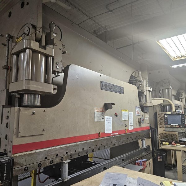 175 TON X 12&#039; CINCINNATI 175AF10 CNC HYDRAULIC PRESS BRAKE. STOCK # 1010024