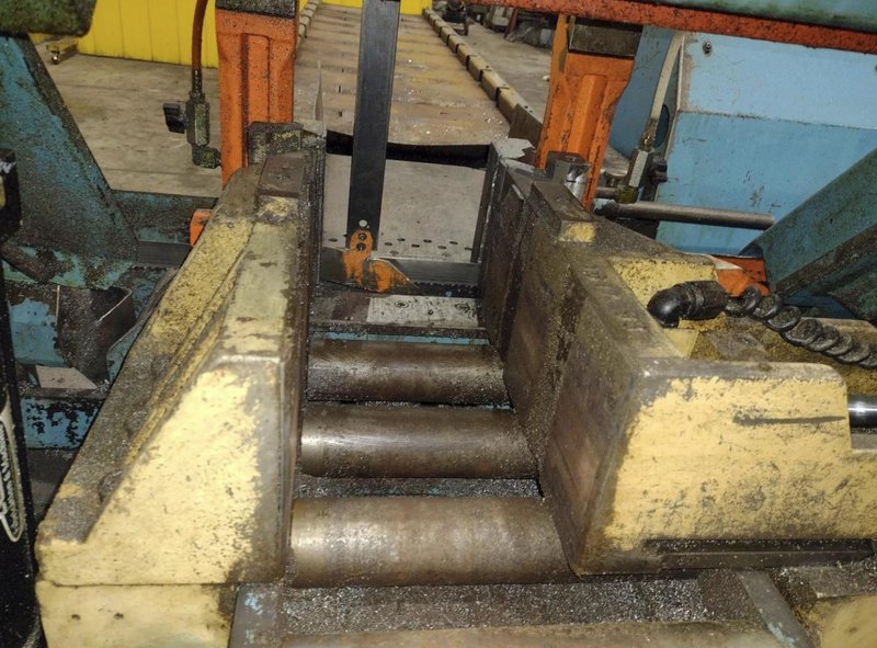 13" X 13" DOALL C-3300NC AUTOMATIC HORIZONTAL BANDSAW. STOCK # 1109625