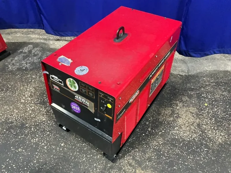 Lincoln Electric  455 Watts  Welder - Powerwave455m