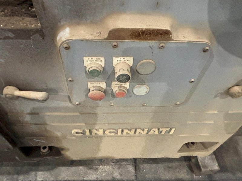 3" CINCINNATI CENTERLESS GRINDER: STOCK #22934