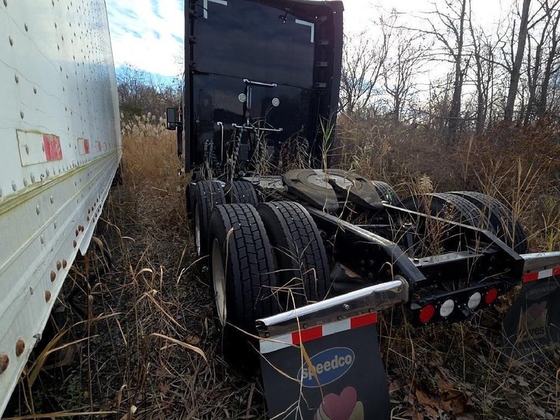 Kenworth T680 Sleeper Truck, 2019 – Paccar MX013, Eaton Auto