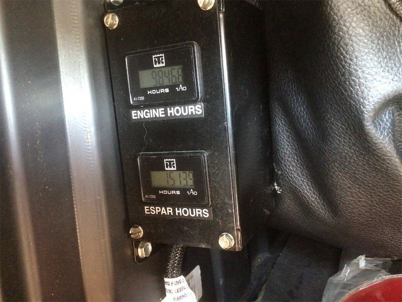 FREIGHTLINER Cascadia 126 - Trucks