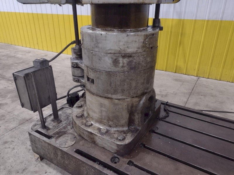 8&#039; X 19&quot; CARLTON MODEL #4A RADIAL ARM DRILL NEW 1996: STOCK #22069