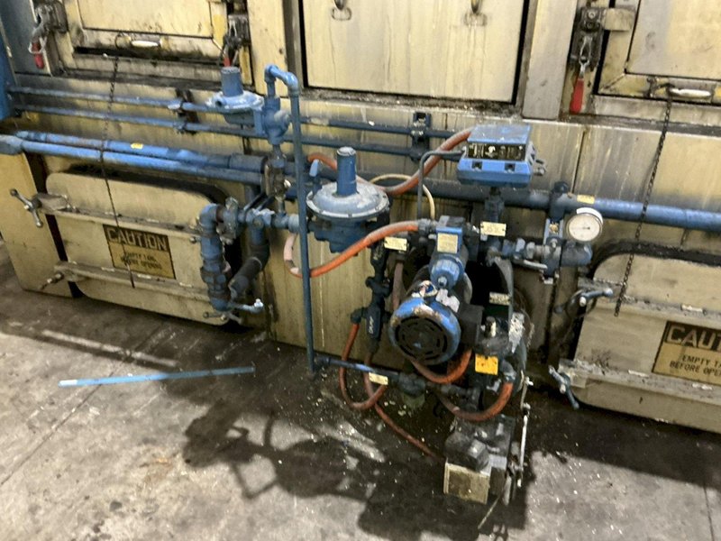24" WIDE x 8" HIGH CAE RANSOHOFF 4-STAGE STAINLESS STEEL BELT CONVEYOR PARTS WASHER, WITH RUST INHIBITOR APPLICATION: YOBRO #25378
