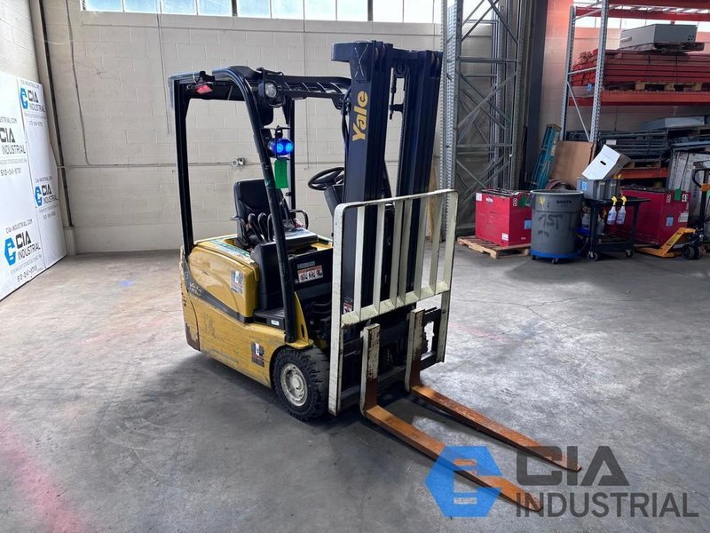 2019 - 3,000 LB. YALE MODEL ERP030VTN367E084