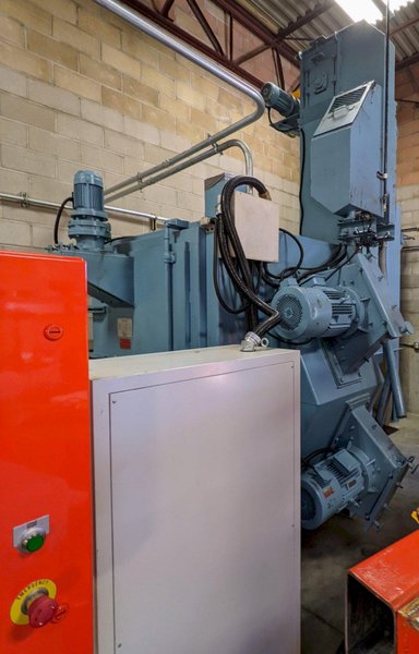 New Automatic Spinner Hanger Single Swing Door Shot Blast Machine