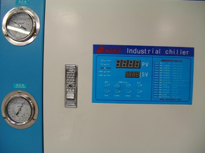 Rigao RGNF-30B Automatic Tube Filler and Sealer, 2008