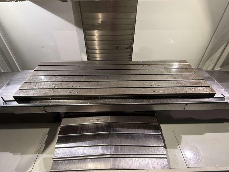 Haas VF-7/40 CNC Vertical Machining Center – 4th Axis Ready Mill